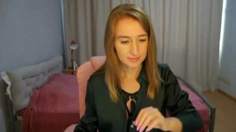 Snapshot of sophilorens chatting on 06/14/26, 11:56 Sophi online show from 06/14/26, 11:56