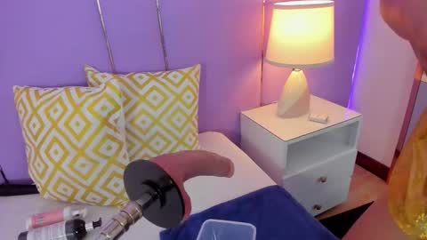 Snapshot of sophyruiz_ chatting on 03/24/26, 11:48 Sophy online show from 03/24/26, 11:48