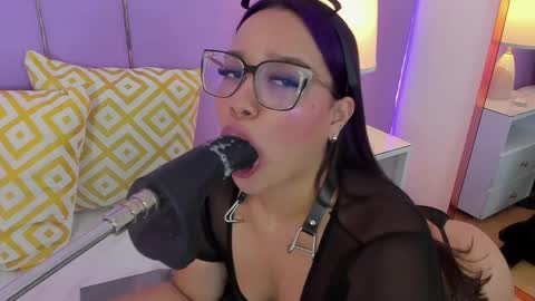 Snapshot of sophyruiz_ chatting on 04/09/26, 11:59 Sophy online show from 04/09/26, 11:59