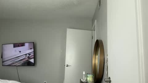 Snapshot of soprettyithurts69 chatting on 03/08/25, 06:16 soprettyithurts69 online show from 03/08/25, 06:16