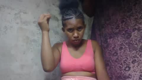 Snapshot of soriettezah chatting on 02/19/26, 02:02 soriettezah online show from 02/19/26, 02:02