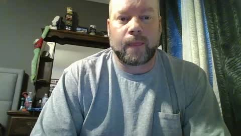 Snapshot of soro00421 chatting on 01/14/25, 08:37 soro00421 online show from 01/14/25, 08:37