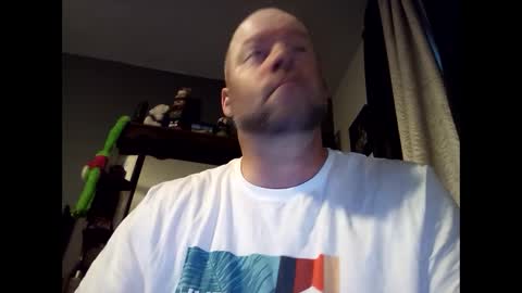 Snapshot of soro00421 chatting on 09/10/25, 12:27 soro00421 online show from 09/10/25, 12:27