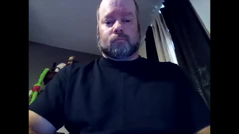 Snapshot of soro00421 chatting on 10/13/25, 01:33 soro00421 online show from 10/13/25, 01:33