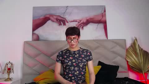 Snapshot of soro_lovelyboy chatting on 09/13/25, 03:17 soro_lovelyboy online show from 09/13/25, 03:17