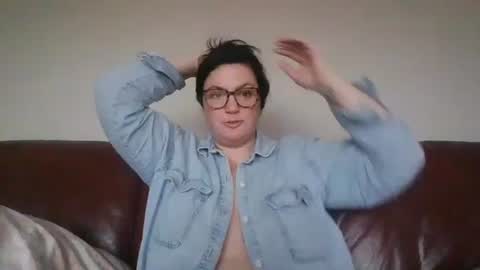 Snapshot of sotamom chatting on 12/29/24, 03:13 NaughtyMommy online show from 12/29/24, 03:13