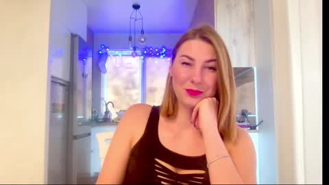 Snapshot of soulmategirl chatting on 01/08/25, 09:53 SoulMate online show from 01/08/25, 09:53