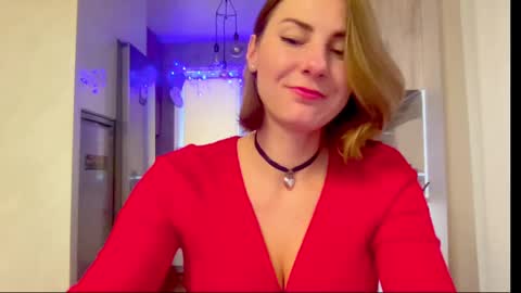 Snapshot of soulmategirl chatting on 02/14/25, 12:36 SoulMate online show from 02/14/25, 12:36