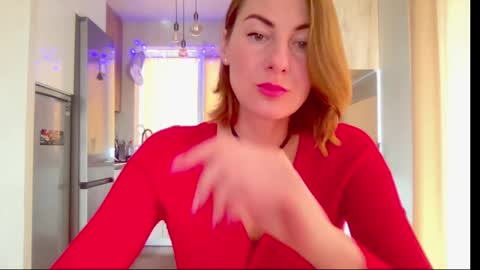 Snapshot of soulmategirl chatting on 03/12/25, 08:19 SoulMate online show from 03/12/25, 08:19