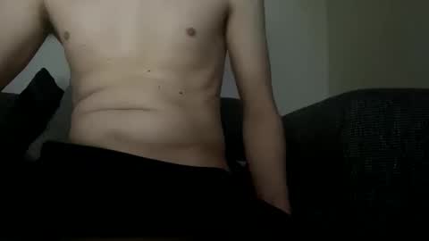 Snapshot of soulsurfer1985 chatting on 02/24/25, 01:10 soulsurfer1985 online show from 02/24/25, 01:10