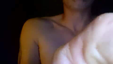 Snapshot of southboy2410 chatting on 10/05/25, 04:22 southboy2410 online show from 10/05/25, 04:22