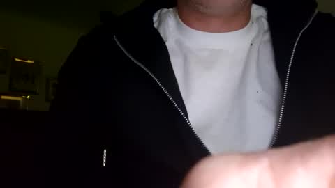 Snapshot of southboy2410 chatting on 10/25/25, 06:02 southboy2410 online show from 10/25/25, 06:02