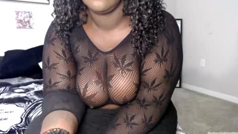 Snapshot of southerngothgoddess chatting on 09/27/25, 10:37 SG online show from 09/27/25, 10:37