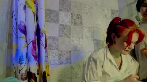 Snapshot of sova_energy chatting on 10/11/25, 11:31 Leah online show from 10/11/25, 11:31