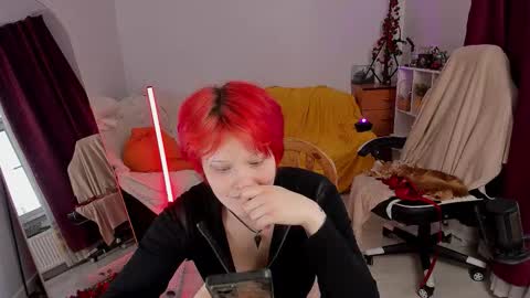Snapshot of sova_energy chatting on 03/20/26, 04:01 Leah online show from 03/20/26, 04:01