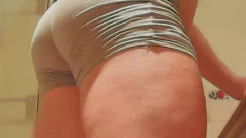 Snapshot of soveryhandsome chatting on 01/06/25, 09:08 soveryhandsome online show from 01/06/25, 09:08