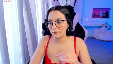 Lili online show from 01/17/25, 06:44