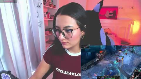 Lili online show from 11/06/25, 08:32