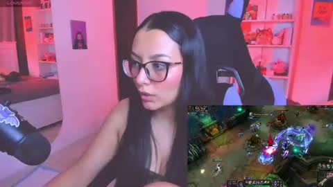 Snapshot of soy___lili chatting on 07/12/26, 12:56 Lili online show from 07/12/26, 12:56
