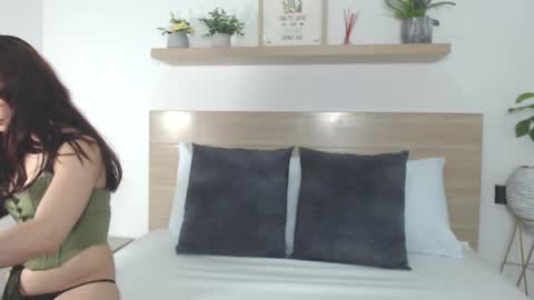 M A R I A N A online show from 02/11/25, 02:03