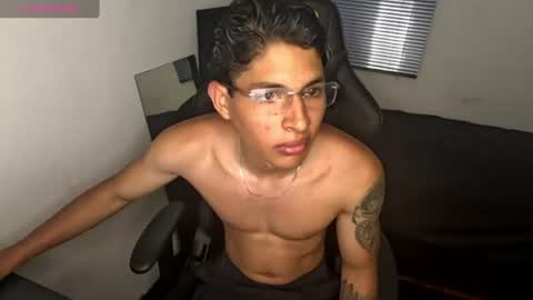Snapshot of soy_samuel11 chatting on 06/22/26, 04:26 soy_samuel11 online show from 06/22/26, 04:26