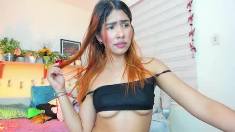 Sarah Valentina online show from 02/07/25, 06:14