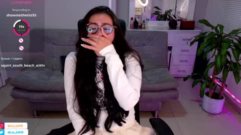 Luisa    online show from 02/05/25, 02:29