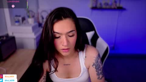 Luisa    online show from 10/03/25, 12:07