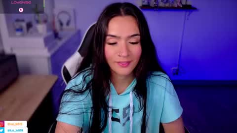 Luisa    online show from 10/03/25, 09:01