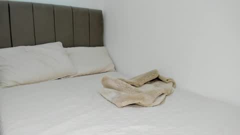 Snapshot of soyamandaa chatting on 04/19/26, 10:12 Instagram Soyamandaa 1 online show from 04/19/26, 10:12