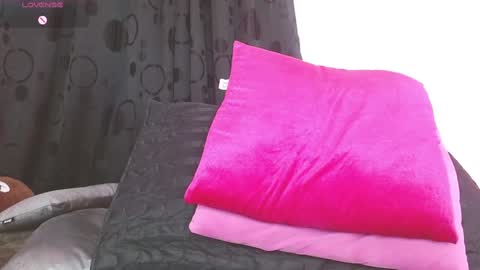 Amelia online show from 01/25/25, 12:05