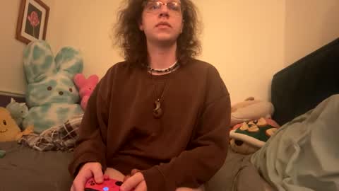 Snapshot of soyboy201 chatting on 10/05/25, 04:11 Soyboy20 online show from 10/05/25, 04:11