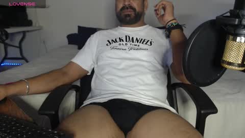 El Carlitos online show from 12/17/24, 04:34