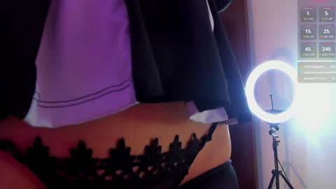 Snapshot of soyemi_ chatting on 01/12/25, 03:39 25 online show from 01/12/25, 03:39