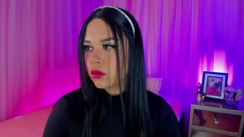 Snapshot of soyemi_ chatting on 01/30/25, 10:08 25 online show from 01/30/25, 10:08