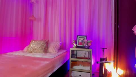 Snapshot of soyemi_ chatting on 01/31/25, 11:56 25 online show from 01/31/25, 11:56