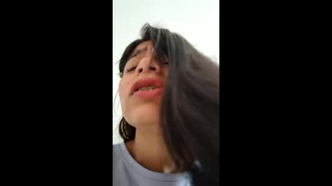 Snapshot of soyhinata__ chatting on 05/25/26, 04:13 Adeline independent model online show from 05/25/26, 04:13