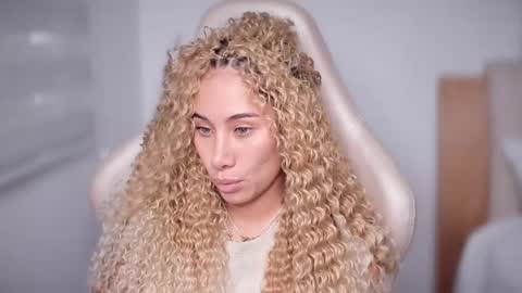 brisa  s online show from 02/11/25, 04:35