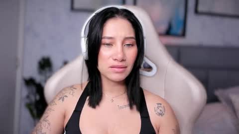 Snapshot of soytulu_ chatting on 03/31/26, 01:44 brisa s online show from 03/31/26, 01:44