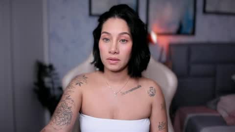 Snapshot of soytulu_ chatting on 04/11/26, 10:25 brisa s online show from 04/11/26, 10:25