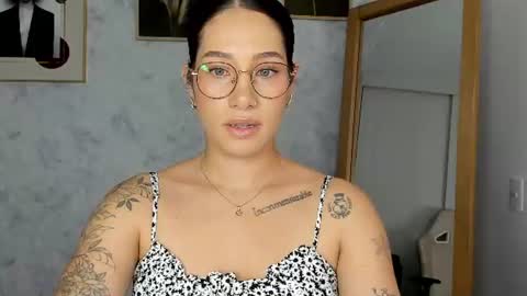 Snapshot of soytulu_ chatting on 07/17/26, 03:29 brisa s online show from 07/17/26, 03:29