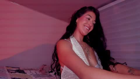 Snapshot of soyvane chatting on 04/21/26, 04:41 VANESSA online show from 04/21/26, 04:41