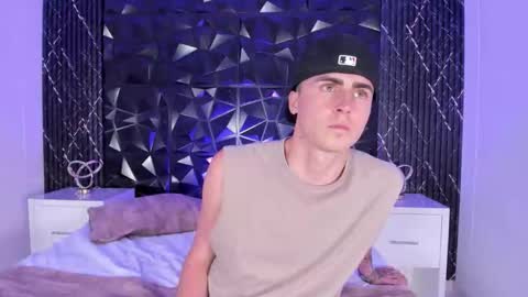 spaceboy_1 online show from 01/05/26, 09:29