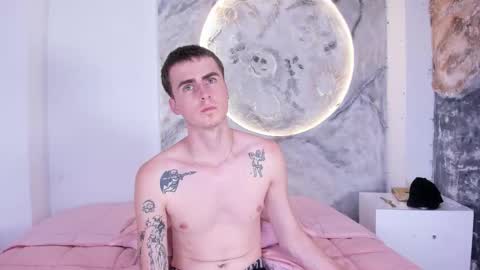 spaceboy_1 online show from 02/27/26, 09:15