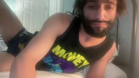 Snapshot of spacecase843 chatting on 01/22/25, 02:37 TrndSettrz online show from 01/22/25, 02:37