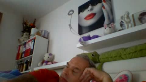 Snapshot of spacekdavid17 chatting on 07/21/26, 08:16 fiesta011 online show from 07/21/26, 08:16