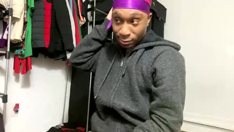 Snapshot of spacepaa chatting on 01/20/25, 01:39 orezz online show from 01/20/25, 01:39