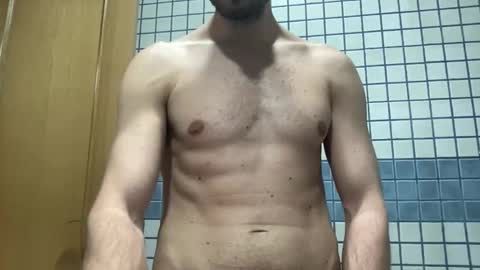 Snapshot of spainmenhot69 chatting on 04/21/26, 10:32 spainmenhot69 online show from 04/21/26, 10:32