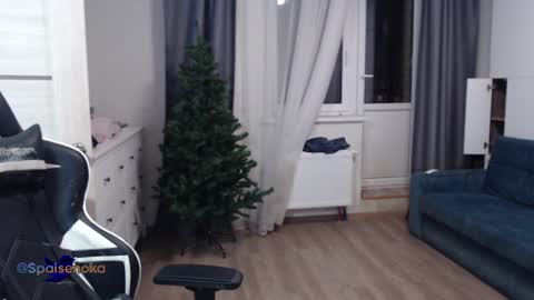 Snapshot of spaisenok chatting on 12/31/24, 01:04 Mike online show from 12/31/24, 01:04