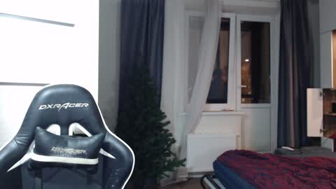 Snapshot of spaisenok chatting on 01/03/25, 09:57 Mike online show from 01/03/25, 09:57